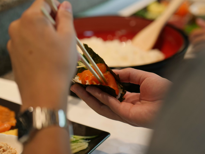 【2024年9月開始】成田空港発！外国人観光客向け日本文化体験ツアー ～手巻き寿司体験～