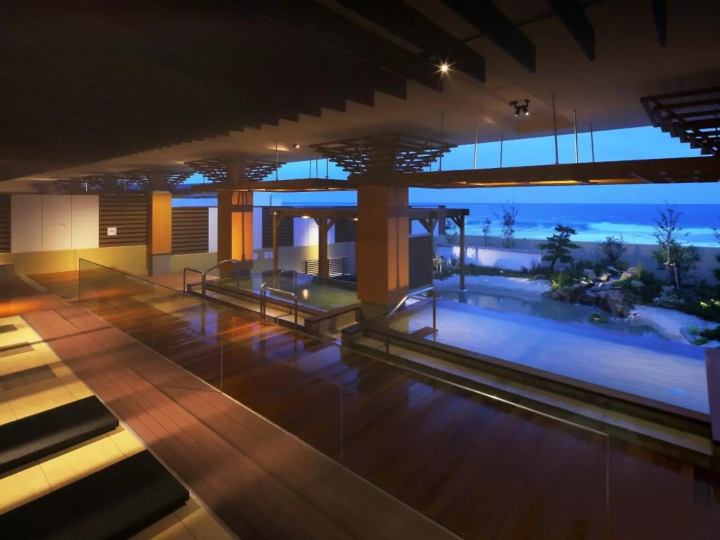 鴨川グランドホテル