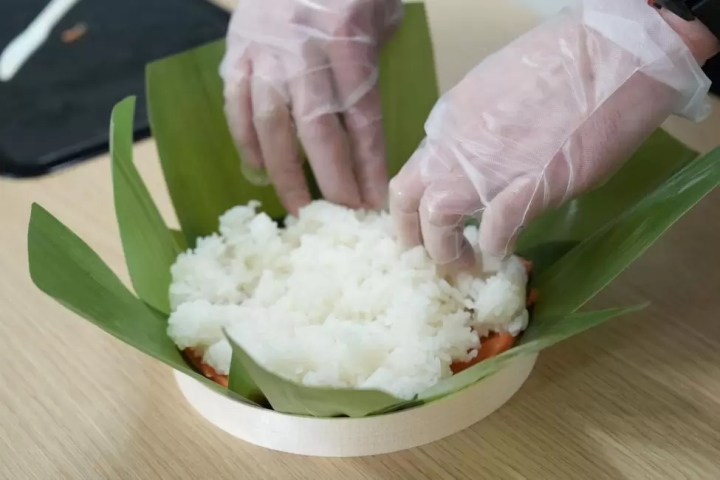 正宗口味，专业指导！枇野寿司手工体验