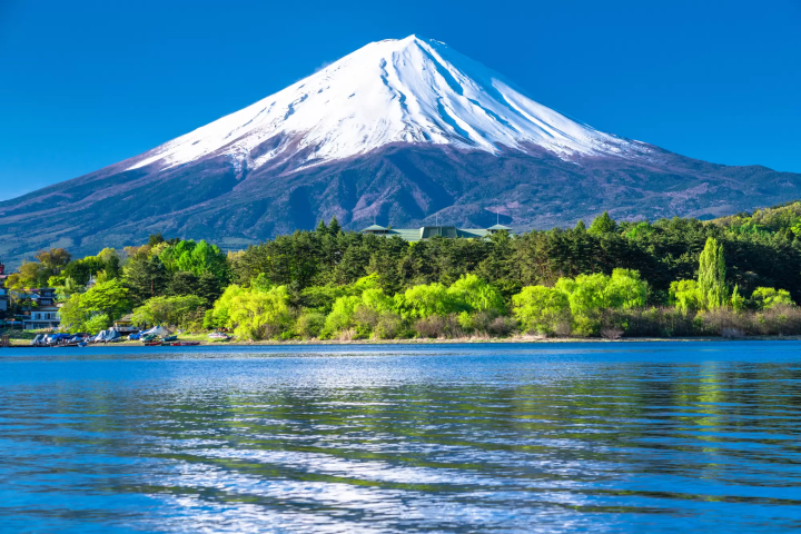 15 Famous Mountains in Japan: Highlights and Climbing Tips