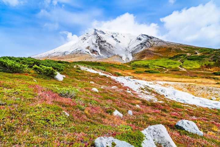 15 Famous Mountains in Japan: Highlights and Climbing Tips