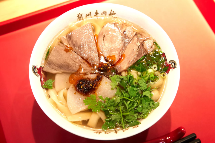 [From Eeyan ! Osaka Shopping Street] 란슈 납면이 방어하는 이야기, 장인 기술이 빛나는 지극의 한 잔 「공부라면」