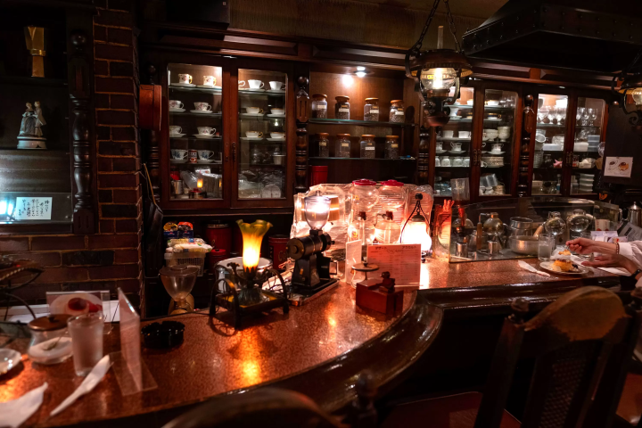 [From Eeyan ! Osaka Shopping Street]在流淌著溫柔時光的復古場所，享受美味布丁的悠閒時光