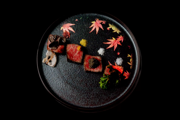 풀코스와 디지털 아트가 융합하는, TREE by NAKED yoyogi park의 「먹는 아트 체험」