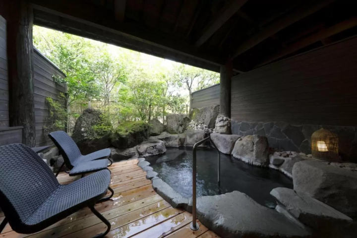 由布院温泉　草庵　秋桜