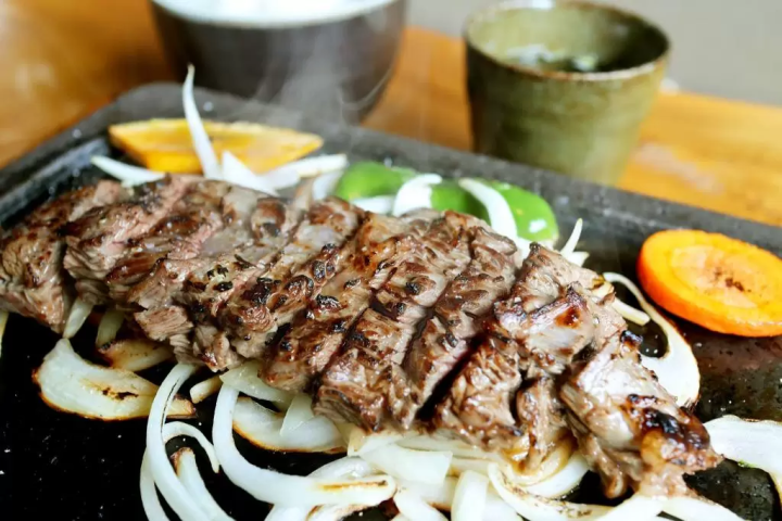 午餐可以享用熊本红牛肉的餐厅（熊本市版）