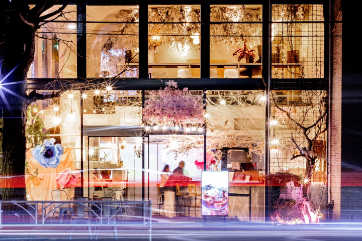 [TREE by NAKED] Enjoy healthy and satisfying vegan smoothie bowls near Yoyogi Park and Meiji Park!