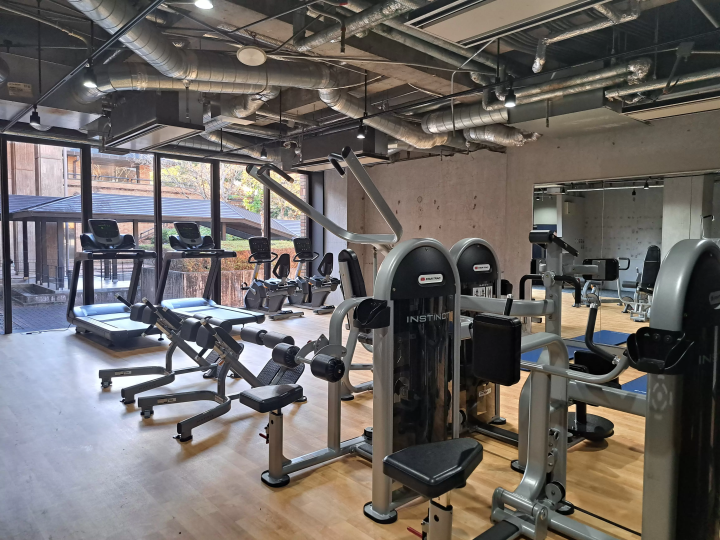 [ไซโอโนะมิยะ] รีเฟรชตัวเองด้วยช่วงเวลาหรูหราที่รายล้อมไปด้วยธรรมชาติอันเขียวชอุ่มของอิเสะชิมะ