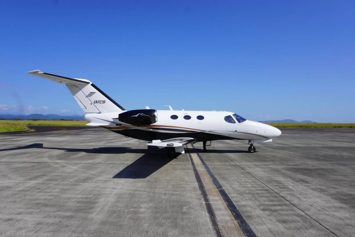 애견과 온천! 주말 한정 프라이빗 제트 시승 플랜!