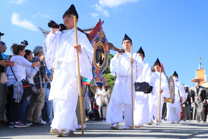 [Held on October 9th and 10th] The highlight is the gorgeous floats! Learn more about the traditional autumn Takayama Festival