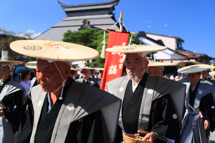 [Held on October 9th and 10th] The highlight is the gorgeous floats! Learn more about the traditional autumn Takayama Festival