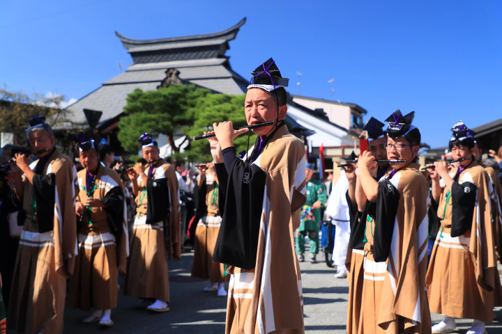 [Held on October 9th and 10th] The highlight is the gorgeous floats! Learn more about the traditional autumn Takayama Festival