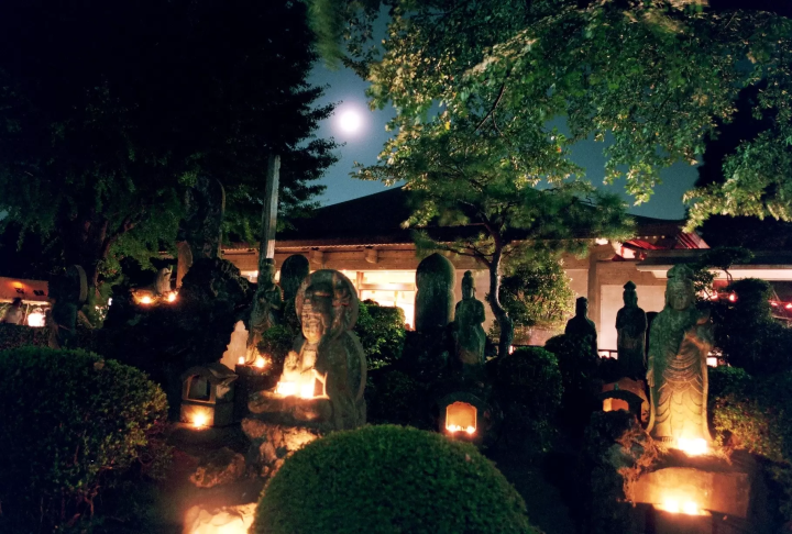 Discover 100 Kannon statues in Numabukuro, Nakano Ward, Tokyo. Travel through 100 years of history at "100 Kannon Meijiji Temple."