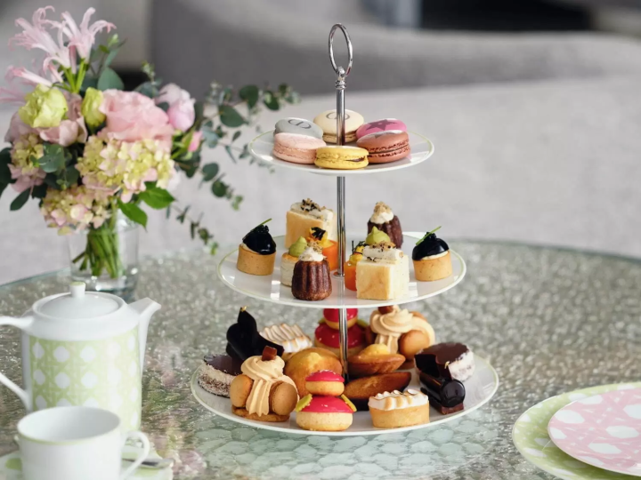 CAFÉ DIOR by LADURÉE銀座