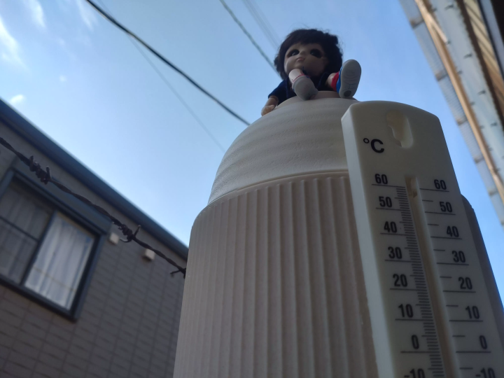 支撑城镇的形状奇特的巨大建筑物【旧直方水塔】