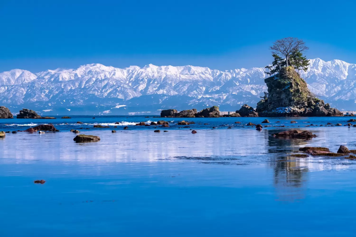 Japan's Mountains: 15 Famous Peaks and Climbing Tips