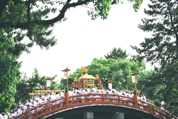 [From Eeyan ! Osaka Shopping Street] Walking alongside prayers to the gods since ancient times, the breath of history and tradition that reflects the Japanese spirit