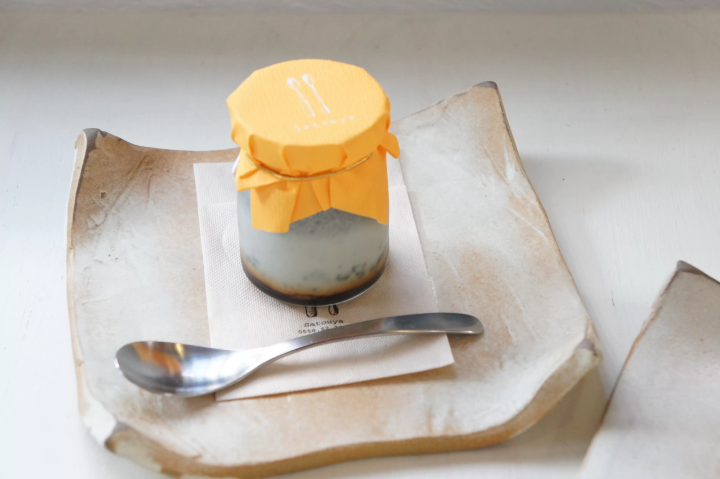 [พื้นที่นิชิอิซุ (เมืองนิชิอิซุ/เมืองมัตสึซากิ)] พุดดิ้งอันน่าภาคภูมิใจของอิซุ 3 รายการ