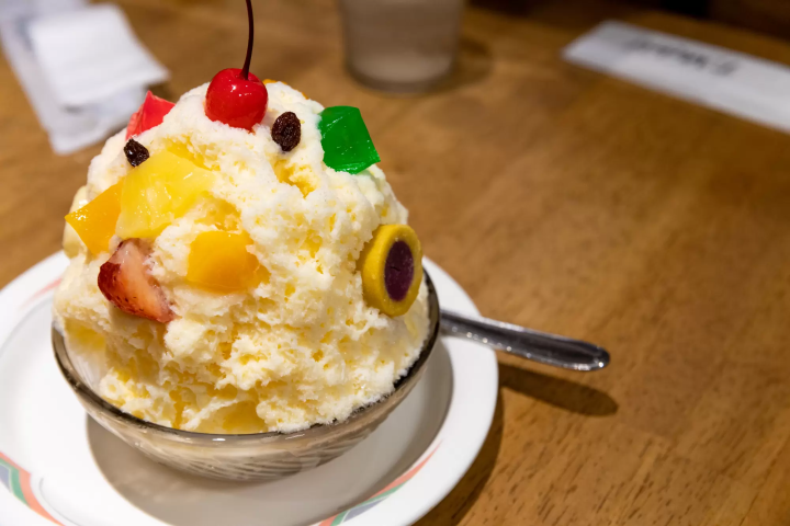 shaved ice dessert
