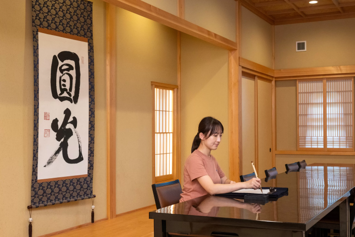 ~Luxury woven together by history and nature~ Rent the Futaba Kappo Ryokan exclusively and enjoy blissful times enjoying Japanese traditions at this cultural property inn.