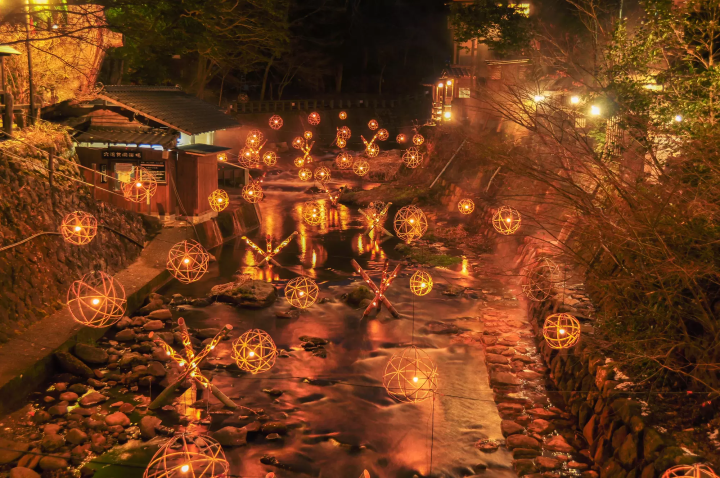 คำอธิบายเกี่ยวกับสภาพอากาศที่คุมะโมโตะ! ลักษณะตามฤดูกาลและสถานที่ท่องเที่ยวที่ดีที่สุด