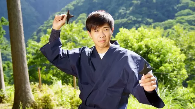 大阪から1時間の隠れ絶景ハイキング！滝と紅葉の自然スポット「赤目四十八滝」