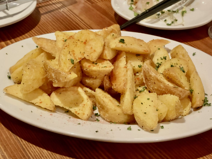 มีสไตล์แบบสบายๆ และเป็นผู้ใหญ่ขึ้นอีกเล็กน้อย อาหารฝรั่งเศสรสเลิศที่ "Bistro Mura"