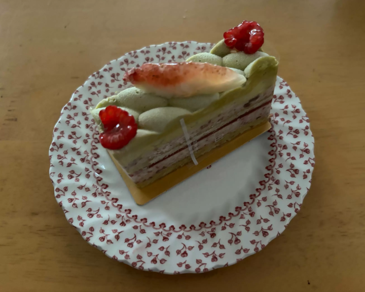 ร้านขนมฝรั่งเศสชื่อดัง "Patisserie L'abricotier"