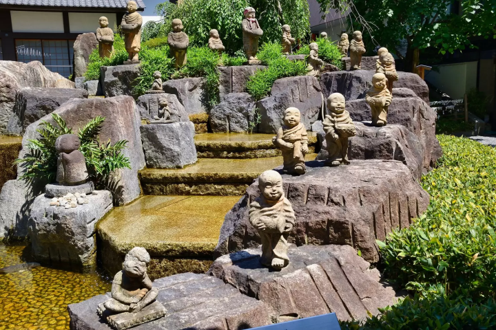 The Origins of Ikebana Floral Art: History and Major Schools