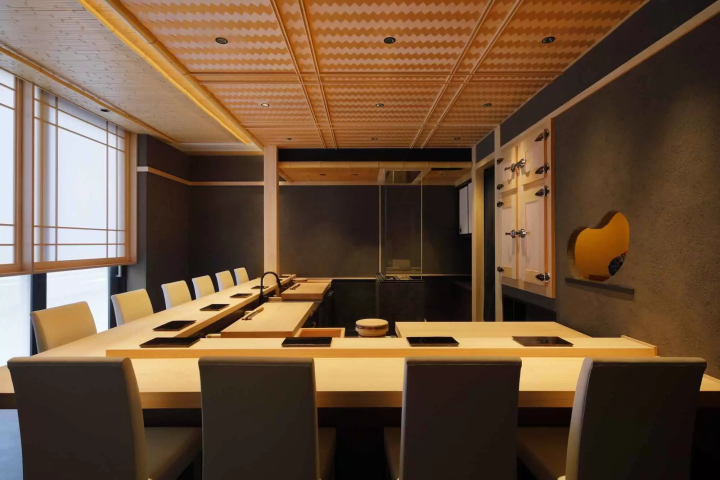 Sushi Hachimaru ［鮨 はち丸］