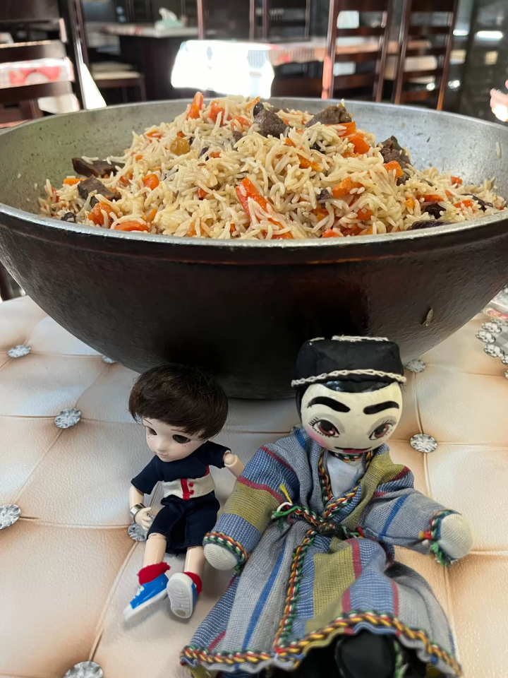 Silk Road in Nakano?! Travel to Uzbekistan at "Vatanim" on Yakushi Ai Road in Nakano, Tokyo