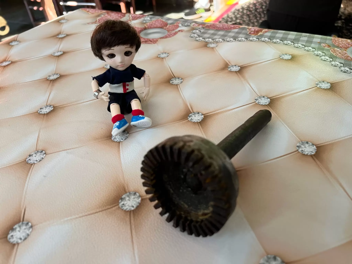 (Stamp to make the indentation of the non) 