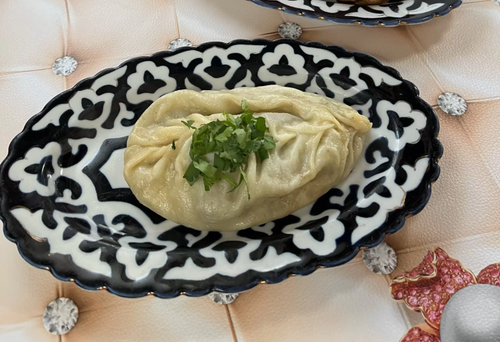 Silk Road in Nakano?! Travel to Uzbekistan at "Vatanim" on Yakushi Ai Road in Nakano, Tokyo