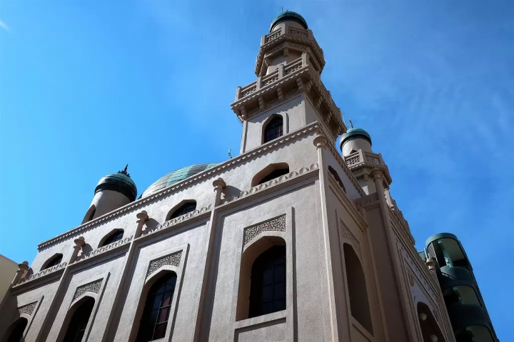 Visit The 80-Year Old Muslim Mosque in Kobe, Japan's First