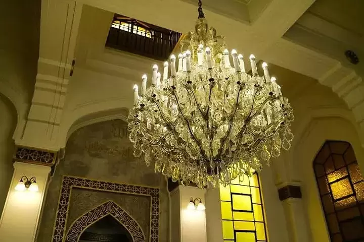 Visit The 80-Year Old Muslim Mosque in Kobe, Japan's First