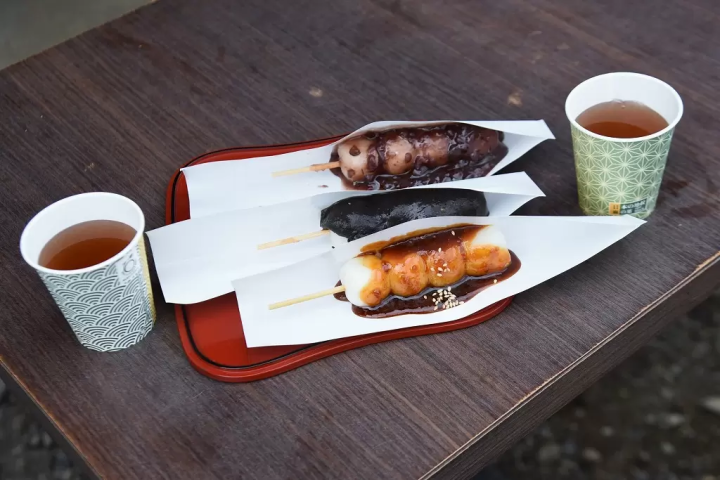 Enjoy Matcha Tea in the Heart of Sankeien Garden, Yokohama