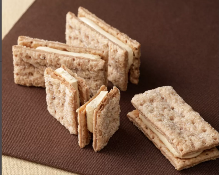 Rokkatei Confectionery and Stores: Popular Sweet Treats from Hokkaido