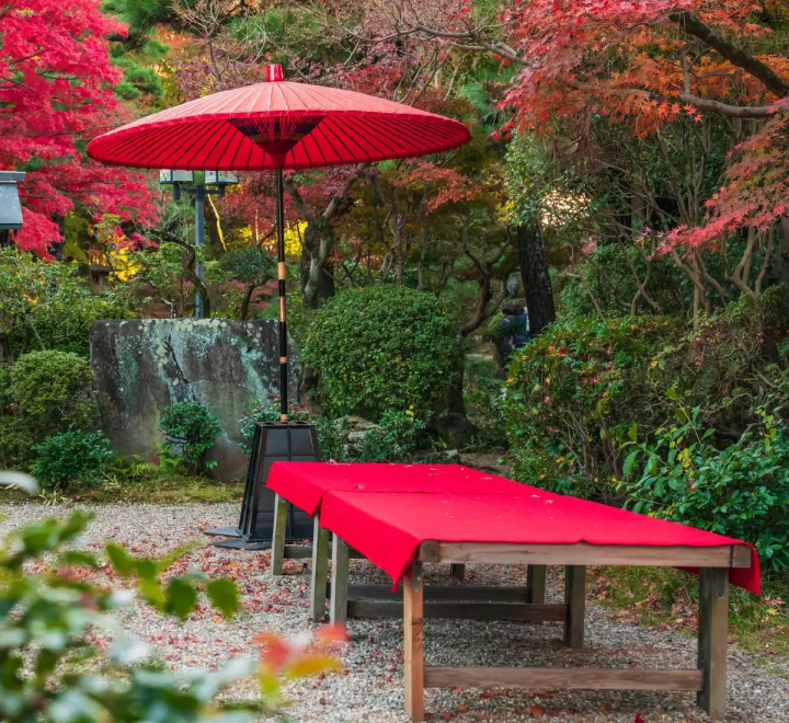 ประสบการณ์พิเศษใน “ใจกลาง” ของโตเกียว ~ ภาพอุกิโยะพิเศษ ทิวทัศน์ที่สวยงาม และอาหารรสเลิศจะจัดขึ้นในวันที่ 20 และ 21 พฤศจิกายน ที่สวนด้านนอกพระราชวังอิมพีเรียลในช่วงใบไม้เปลี่ยนสี ~