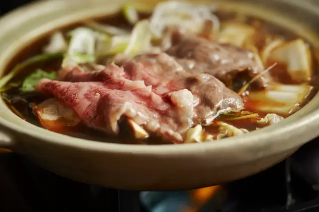 Ayo Mengenal Lebih Jauh tentang Masakan Sukiyaki!