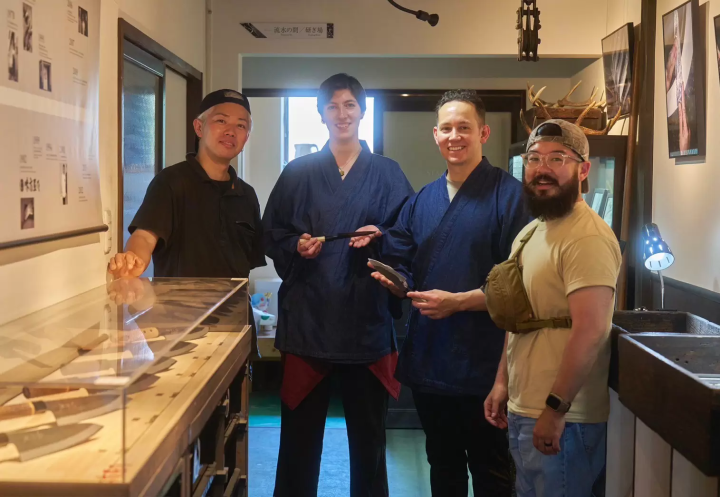 【장인의 거리 연삼조】가이드북에 실려 있지 않은, 세계에 하나만의 식칼을 만드는 여행