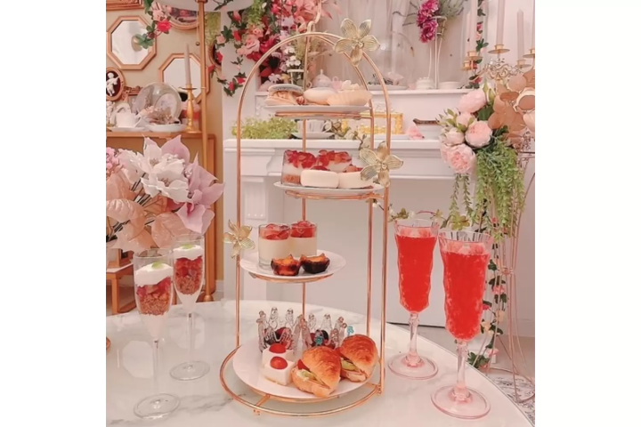 Shinjuku Cafes: 11 Cozy Coffee Shops in Tokyo's Busiest Hub