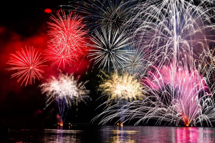 洞爷湖温泉冬花火