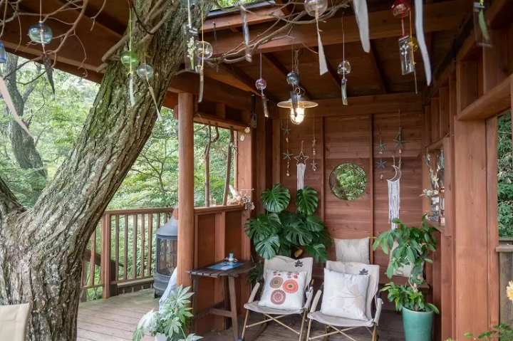 ▲When the wind blows, the wind chimes* make a cool sound.