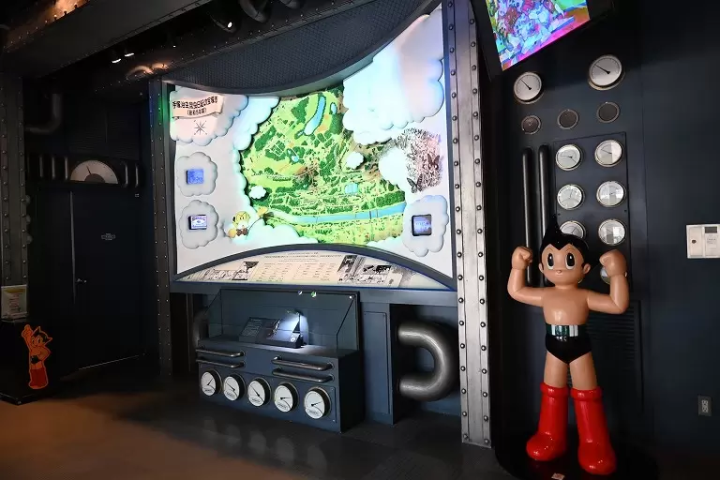 A map of places associated with Tezuka Osamu at the Tezuka Osamu Manga Museum