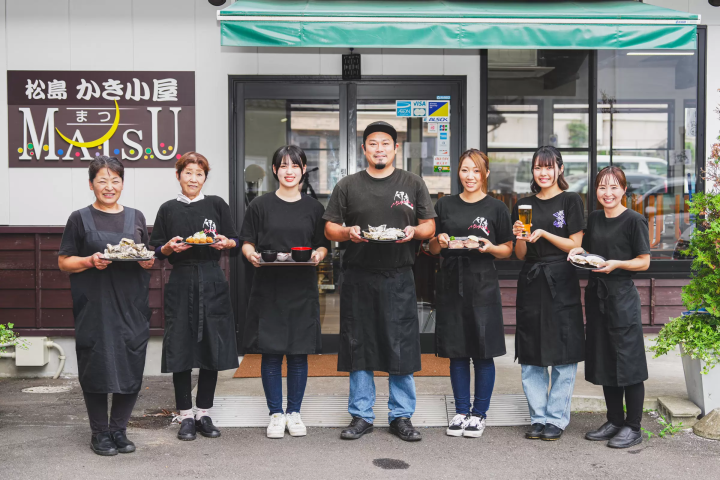 宮城県、日本三景松島で名産の牡蠣を堪能！