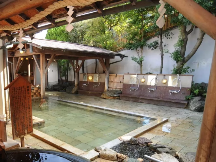 Japanese Ryokan Guide: Room Rates, Manners, And Suggested Lodgings