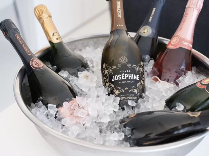 งานฉลองแชมเปญและซูชิสุดพิเศษ! ประสบการณ์อาหารค่ำสุดหรูในโอซาก้า