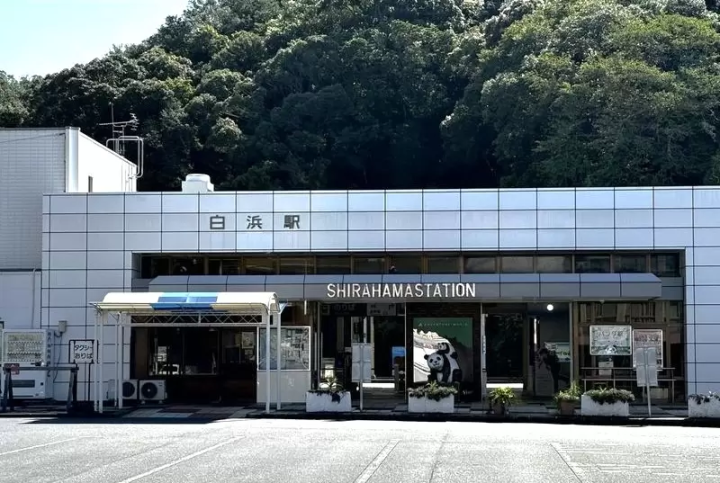 เที่ยวนันกิชิราฮามะด้วยจักรยานไฟฟ้า! แผนเที่ยวสุดคุ้ม ครบทั้งออนเซ็น ทะเล และอาหารอร่อย