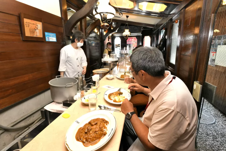 [From Eeyan ! Osaka Shopping Street] Feel like you're traveling in the Shopping Street. Enjoy the atmosphere of Minami,Osaka to your heart's content on this tour