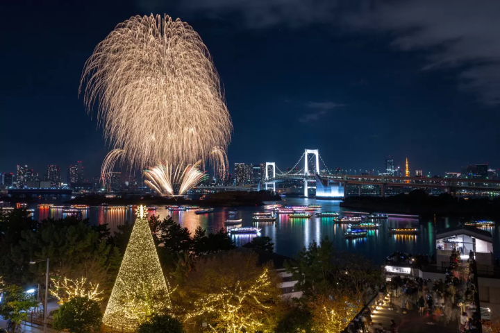 Odaiba Rainbow Fireworks